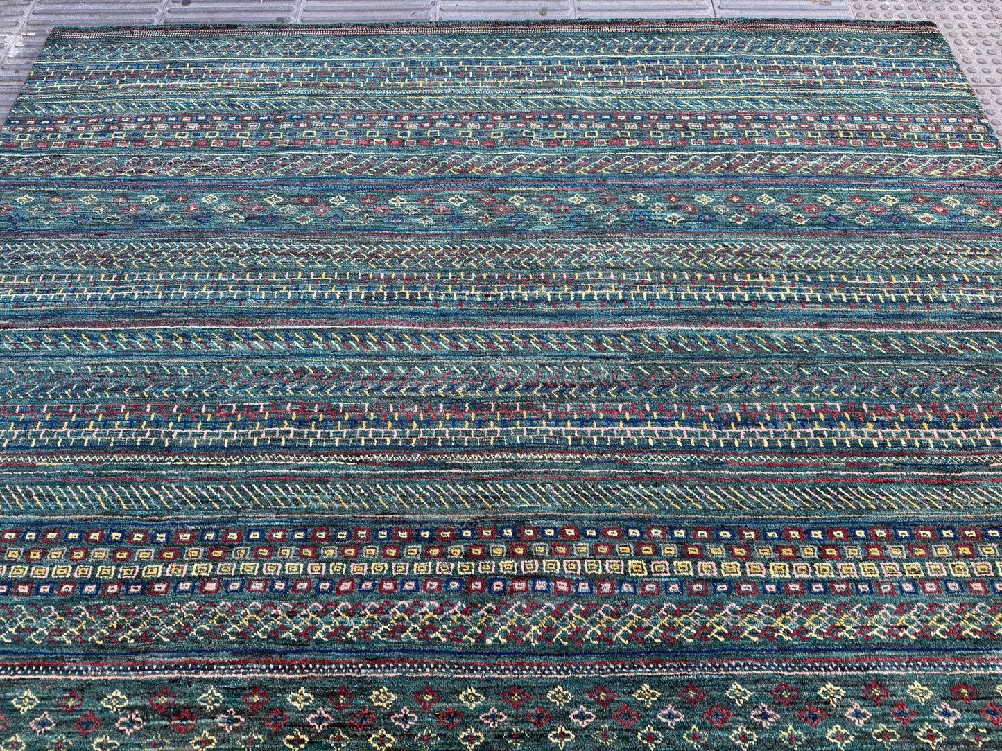 Gubbe Rug 310x252cm