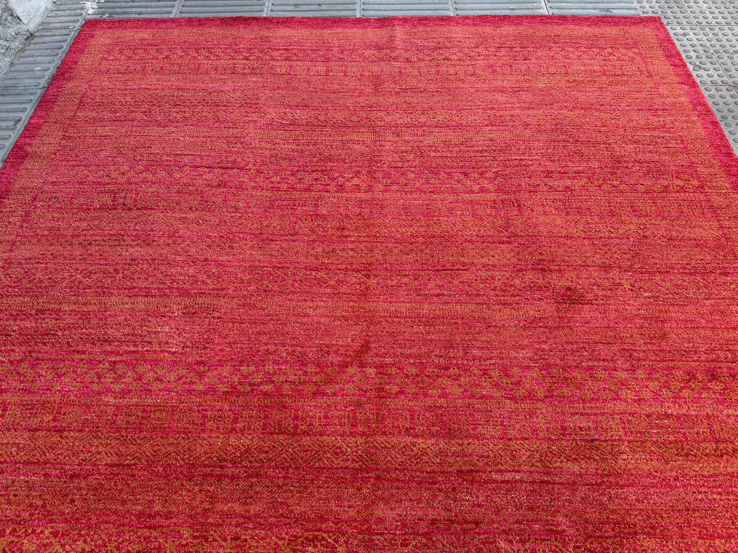 Gubbe Rug 306x243cm