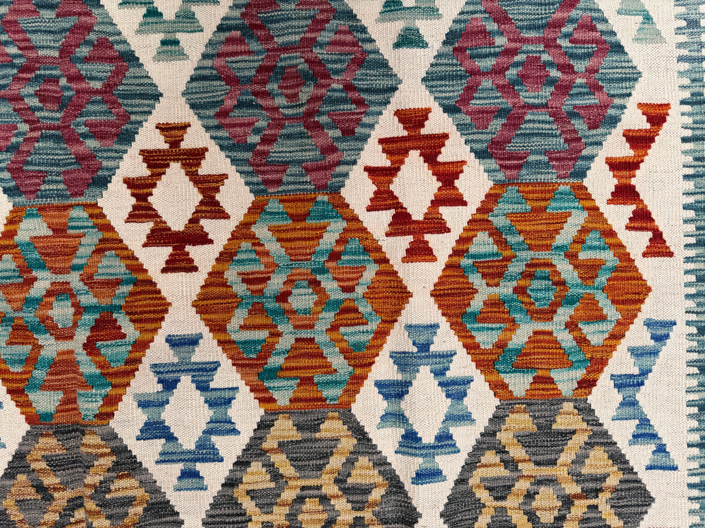 Classic Maimana Kilim 237x181cm