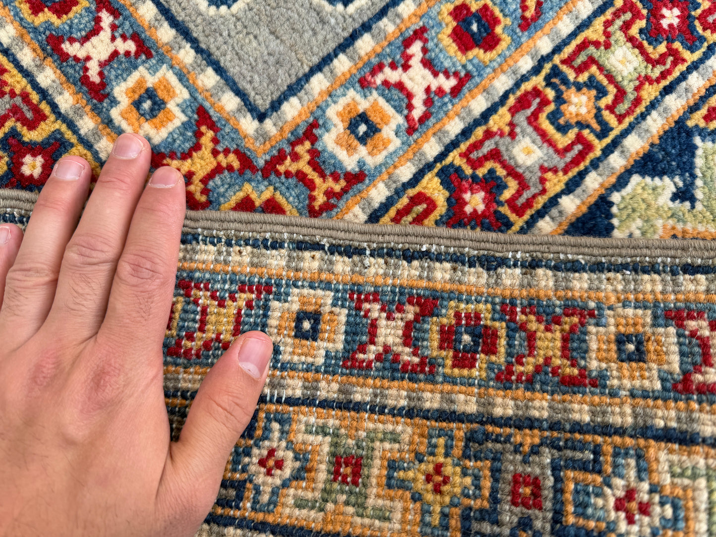 Oriental rug 303x200cm