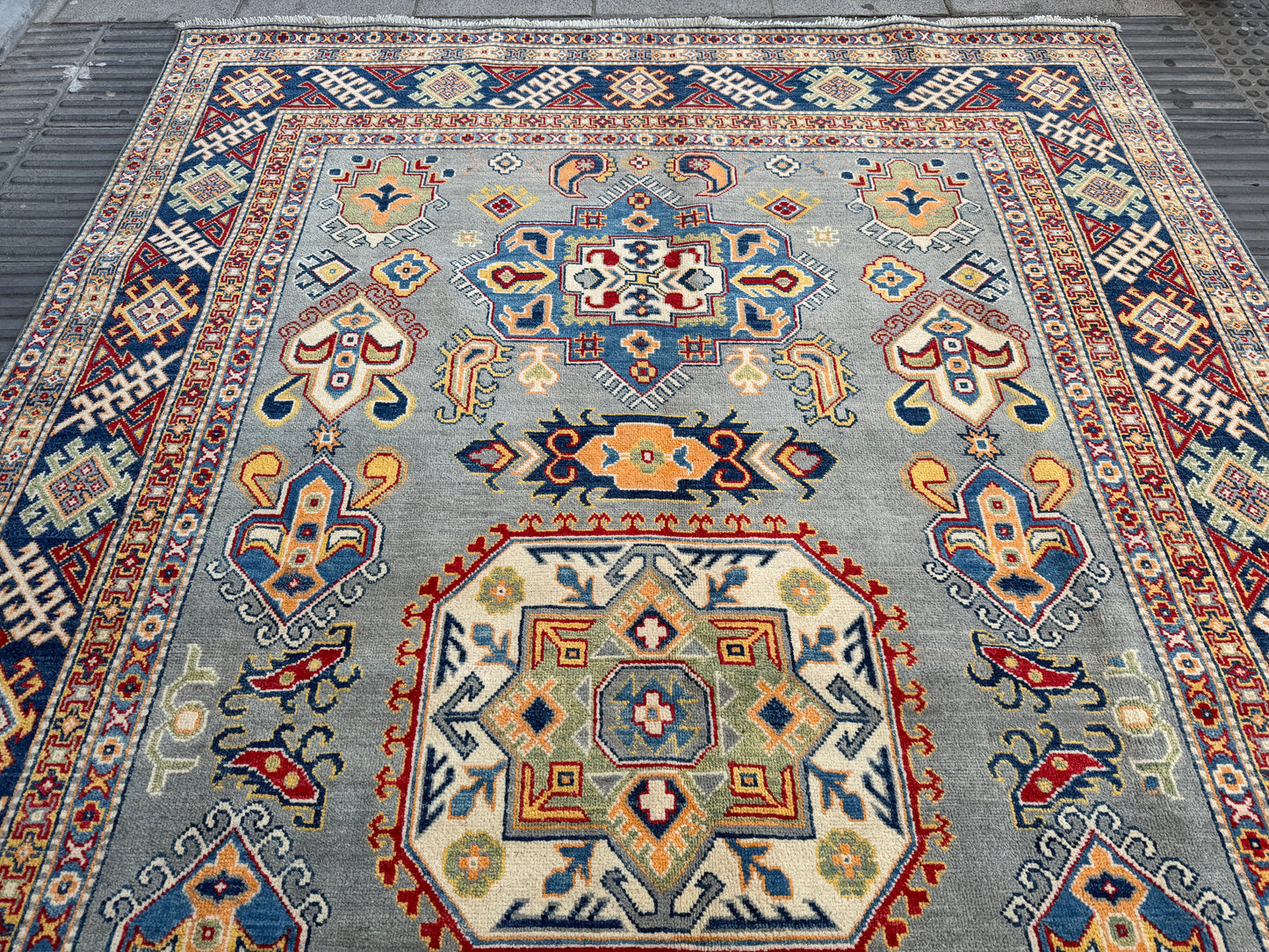 Oriental rug 303x200cm