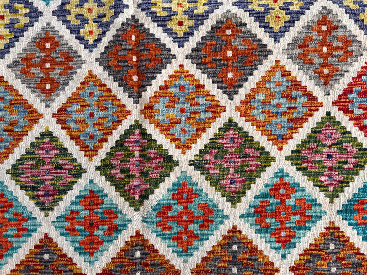 Classic Maimana Kilim 245x181cm