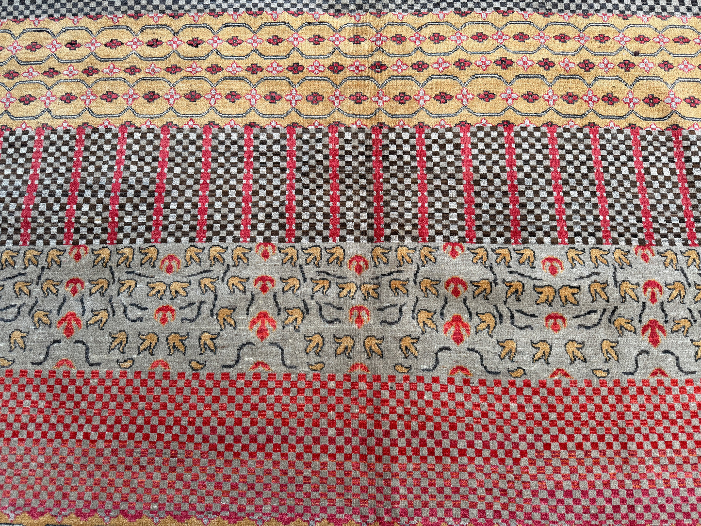 Oriental rug 250x203cm