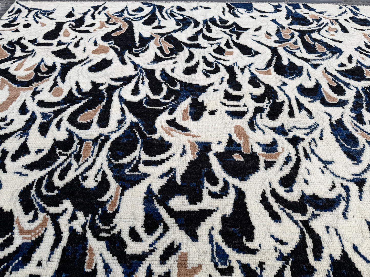Gabbe Rug 305x250cm