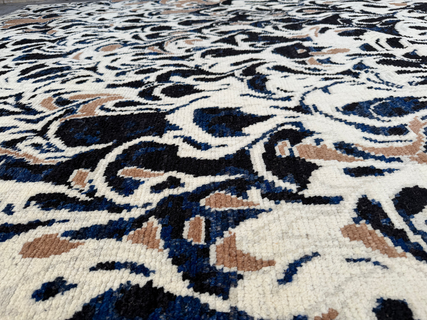Gabbe Rug 305x250cm
