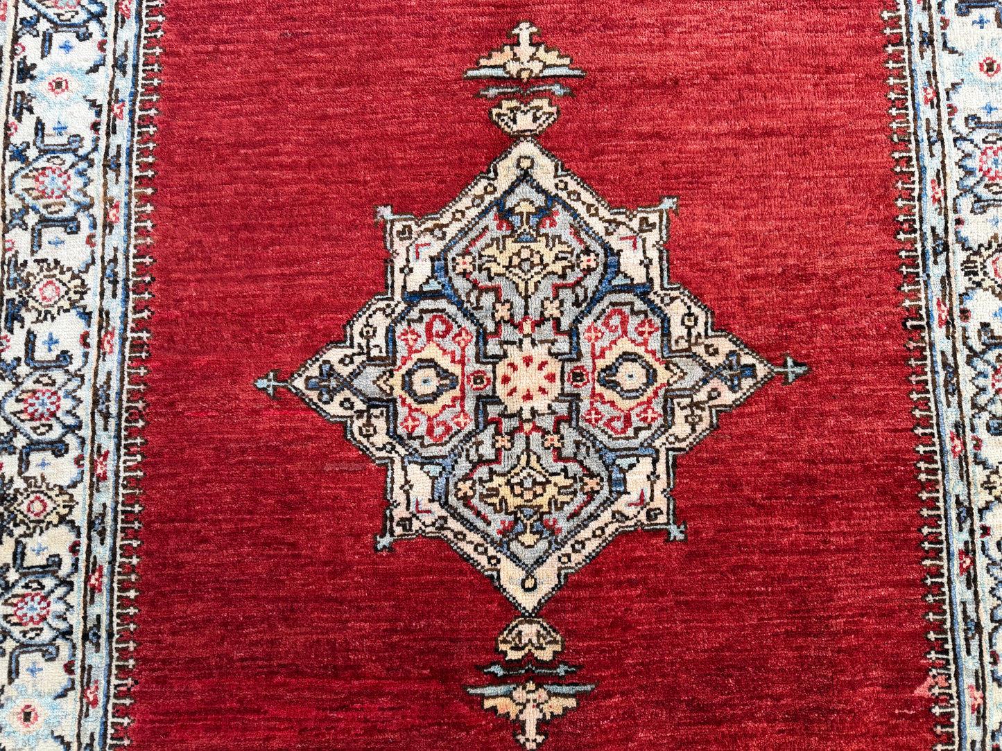 Oriental Rug (181x124cm)
