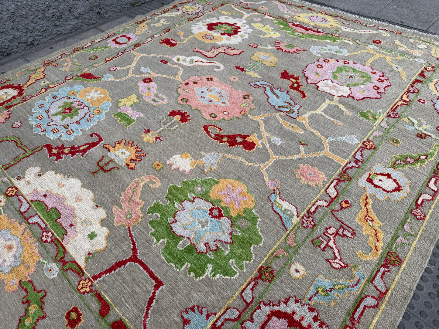 Oushak Rug 295x250cm
