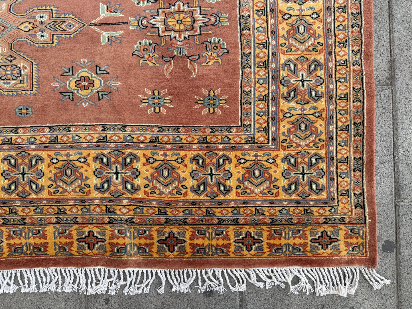 Jaldar Hand knotted Rug (331x220cm)