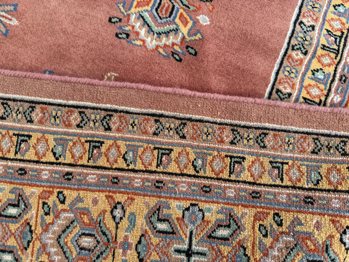 Jaldar Hand knotted Rug (331x220cm)