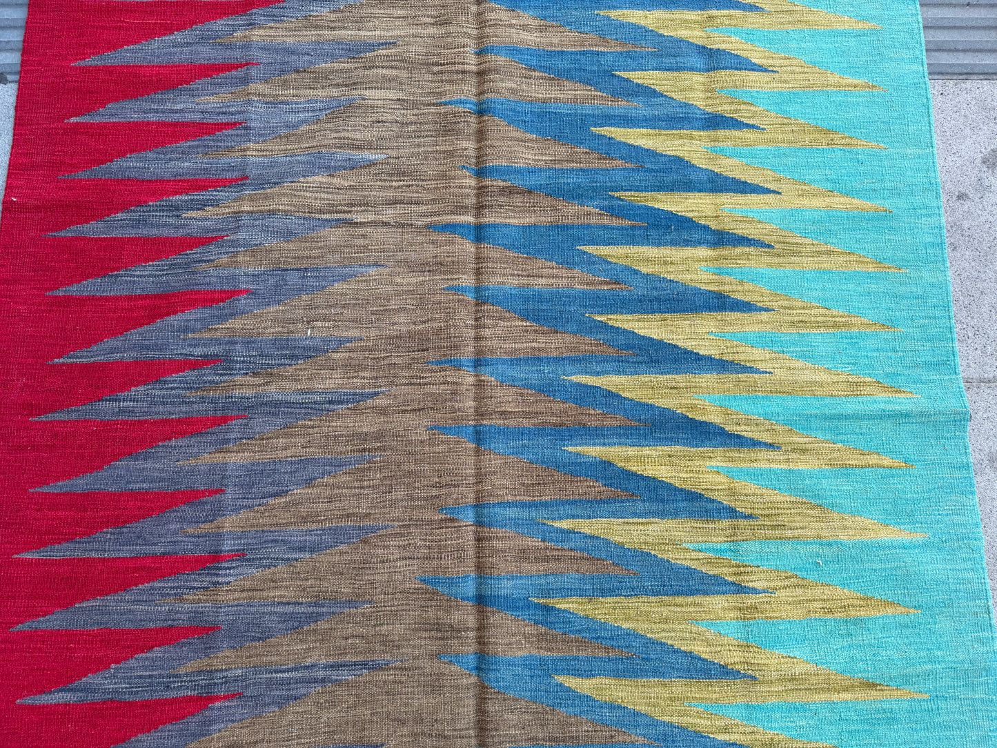 Comtemporary design Kilim 241x176cm