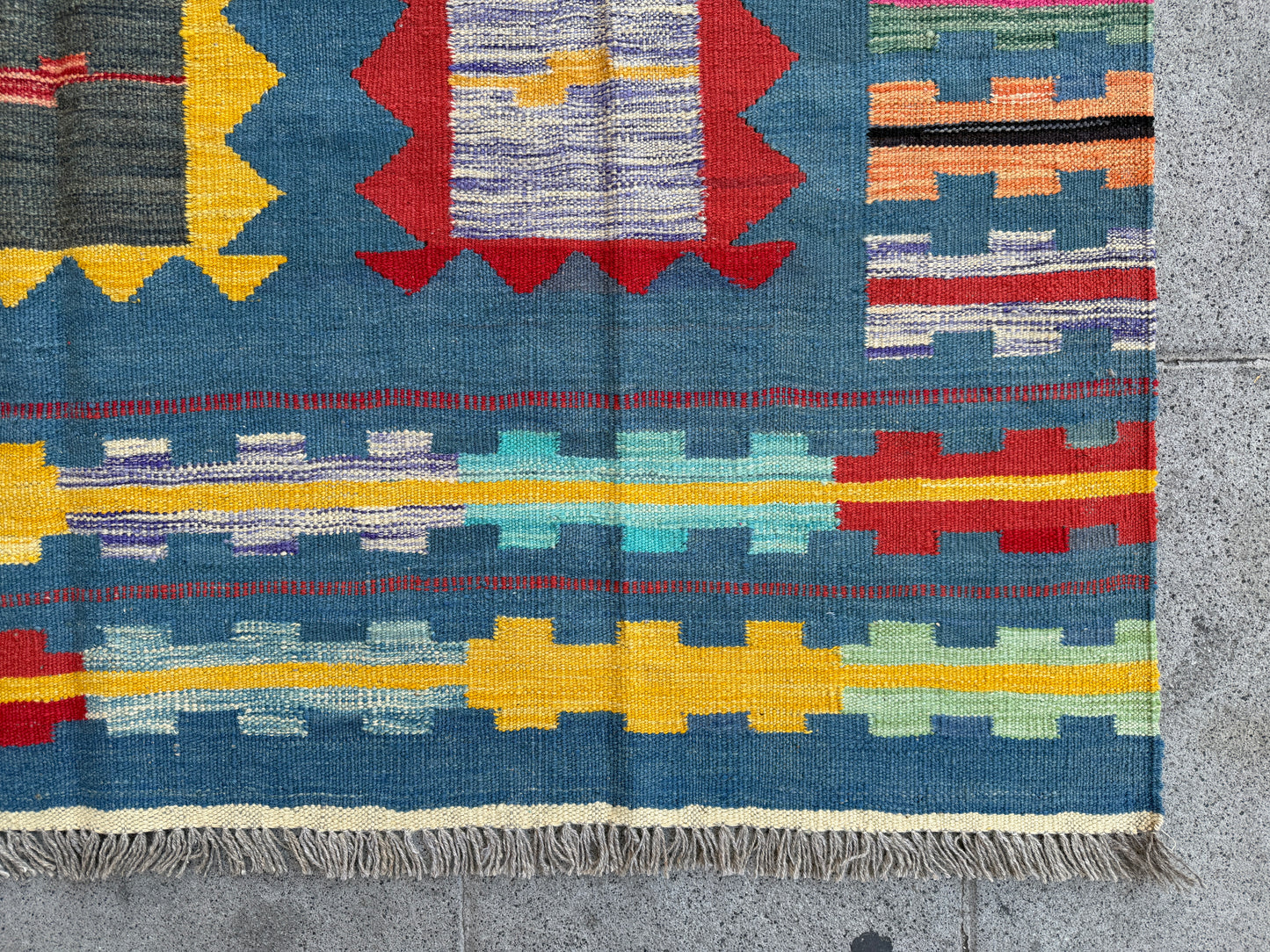 Comtemporary design Kilim 245x166cm