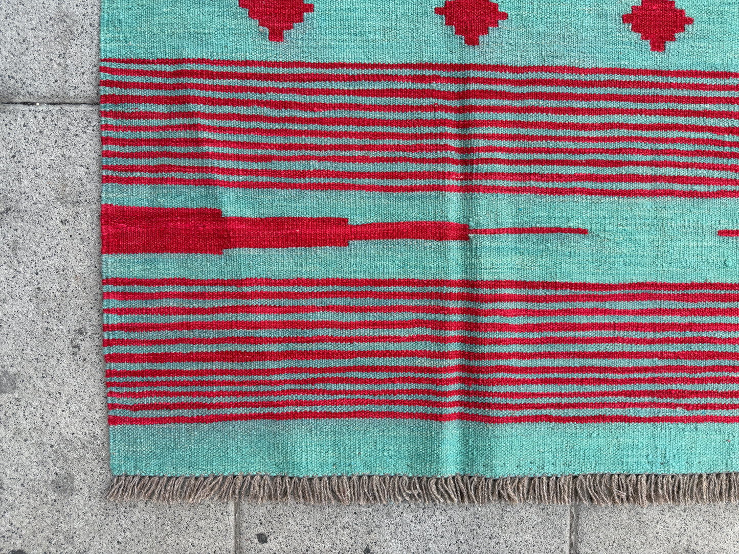 Modern kilim 194x125cm