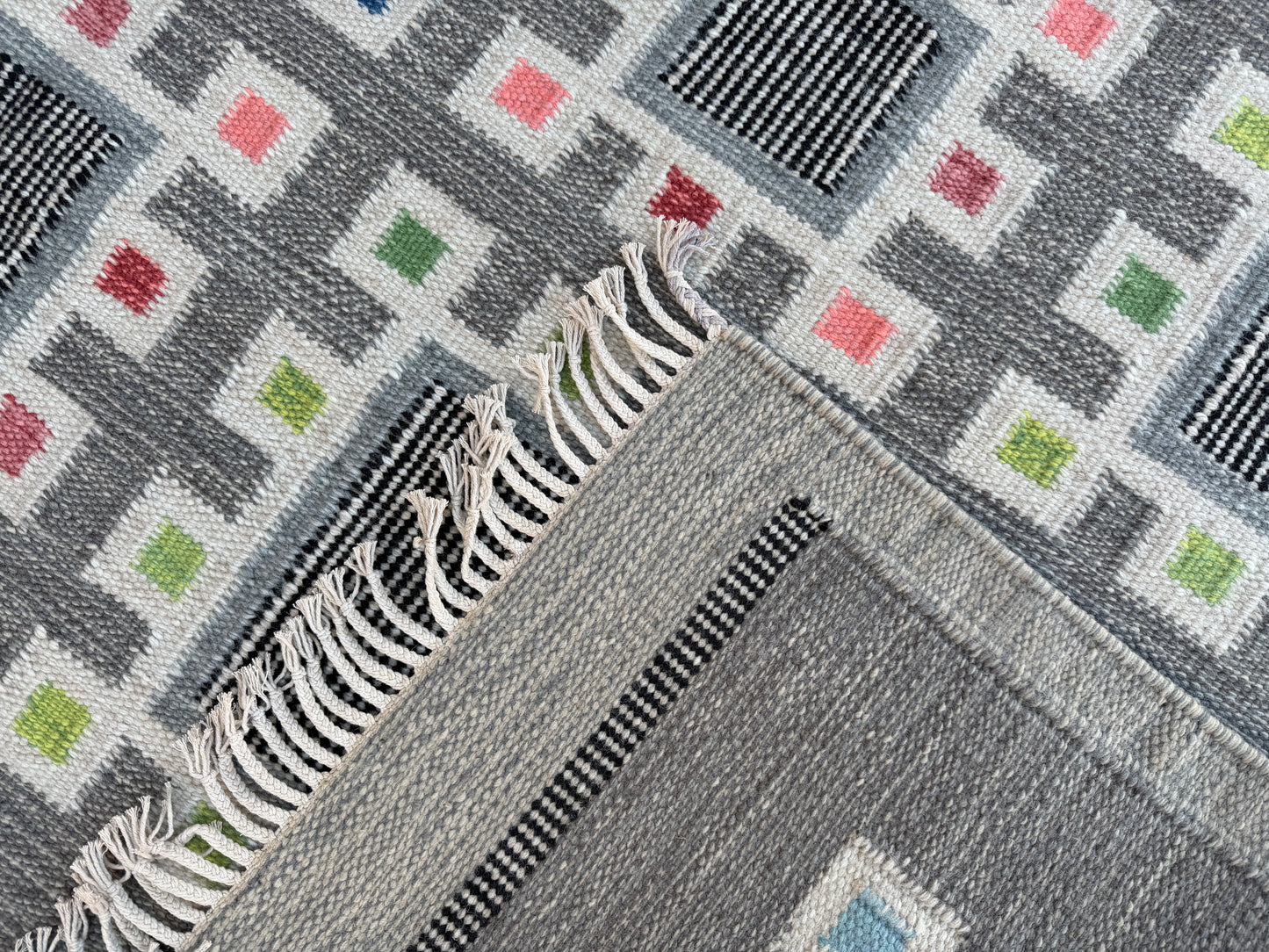 Contemporary design Kilim 300x250cm