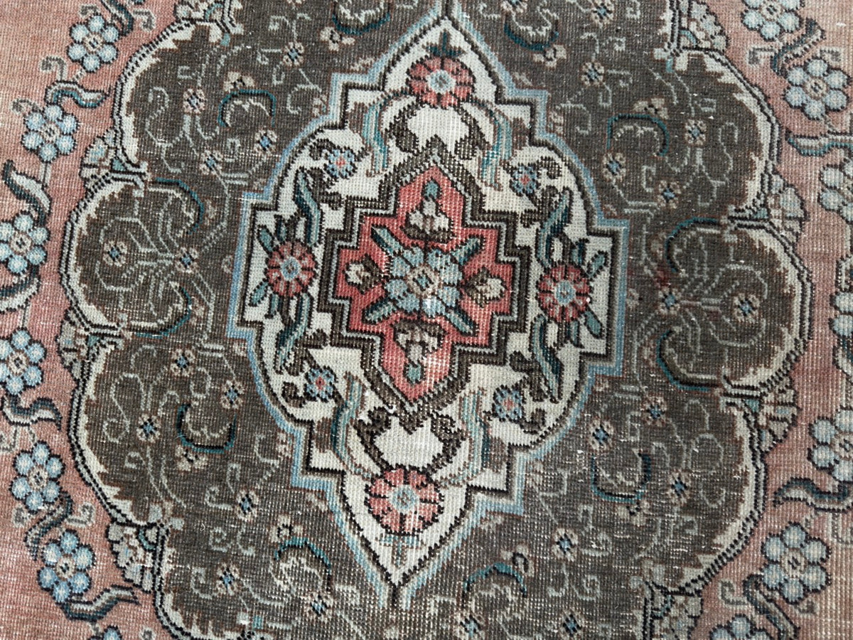 Vintage overdyed Rug (330x230cm)