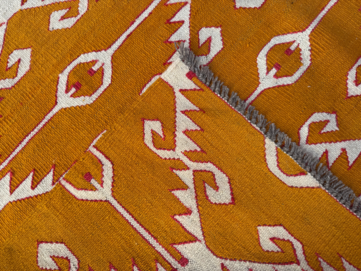 Contemporary design Kilim 200 x 150cm