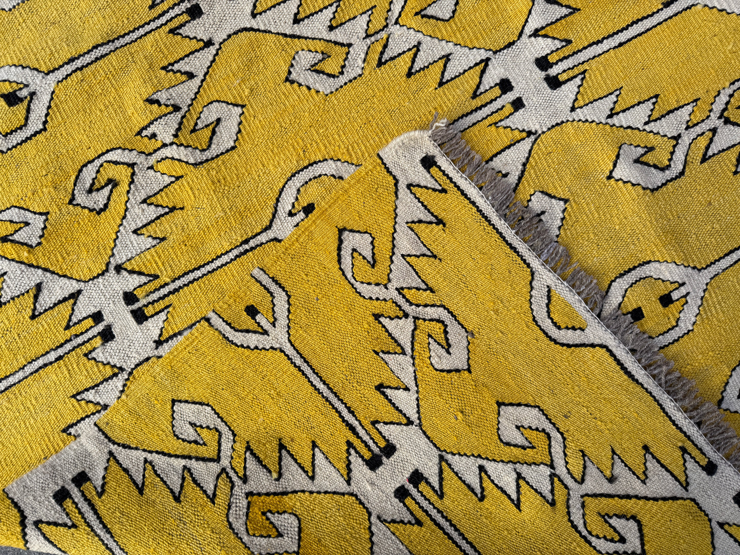 Contemporary design Kilim 200 x 150cm