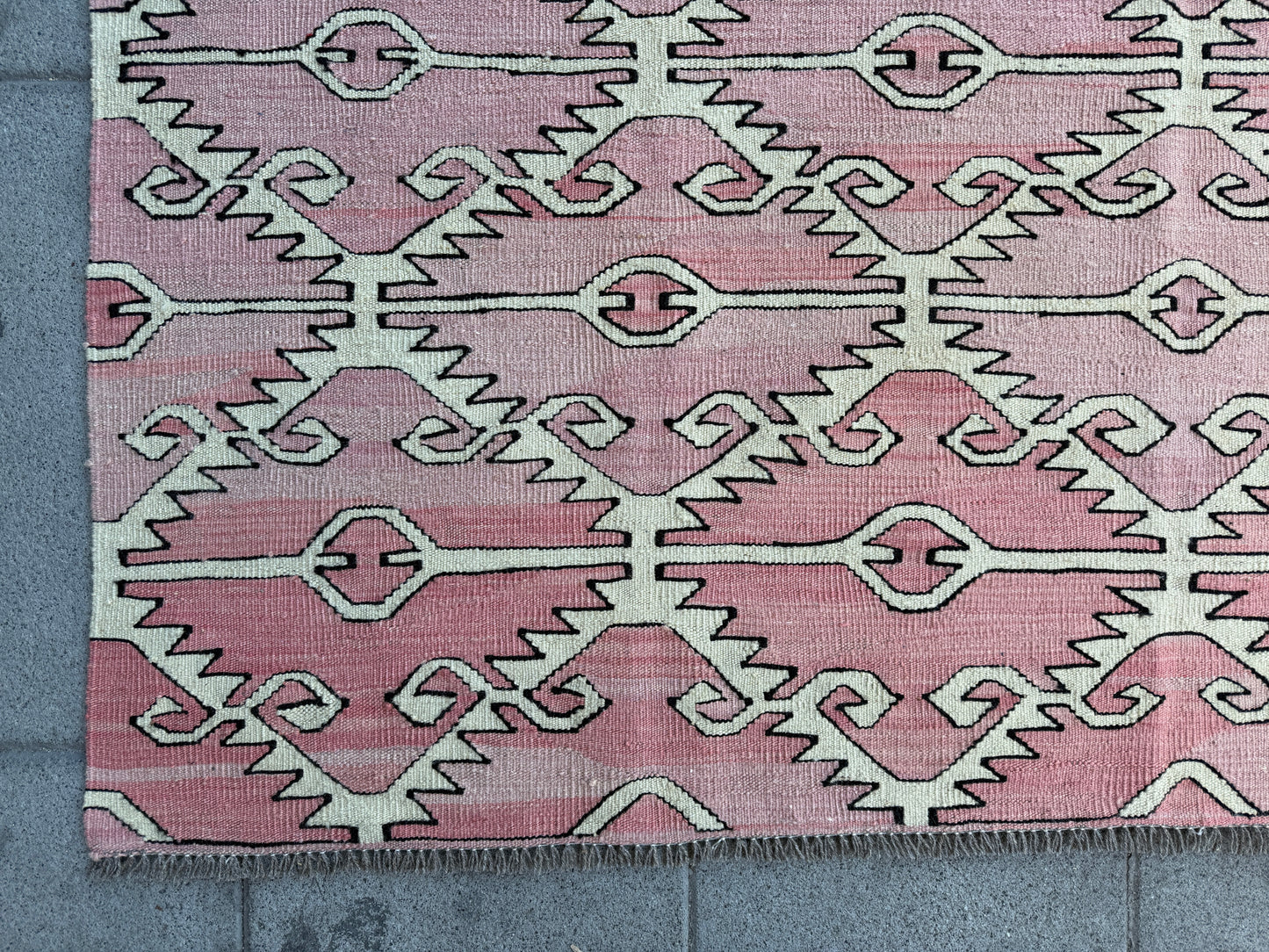 Comtemporary design Kilim 230x193cm