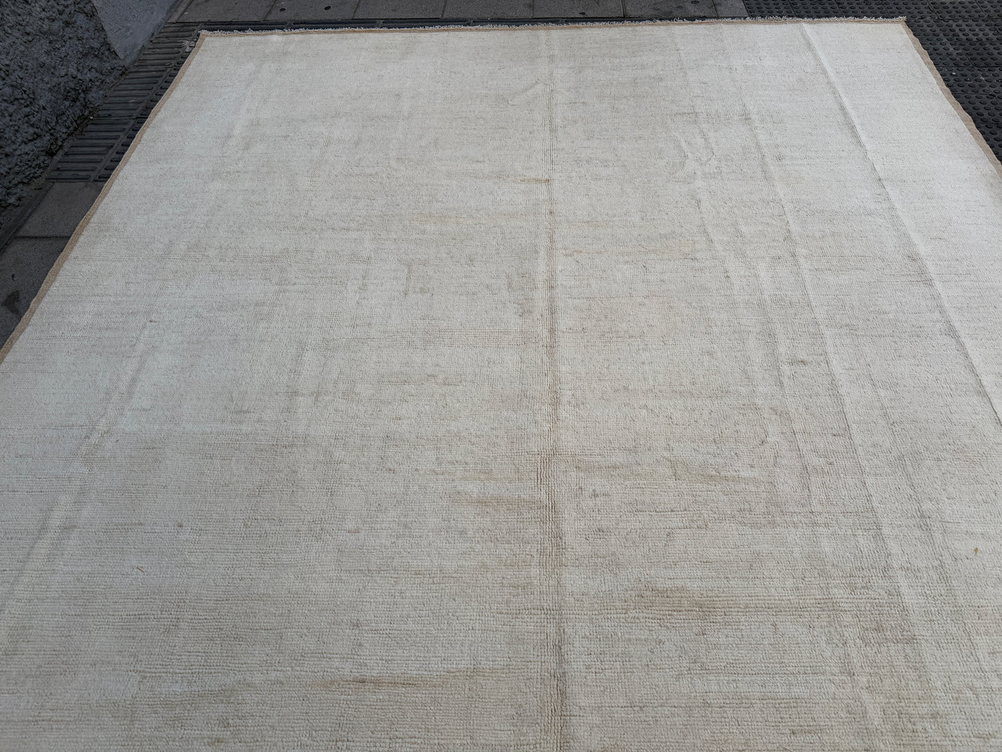 Plain Rug (430x300)