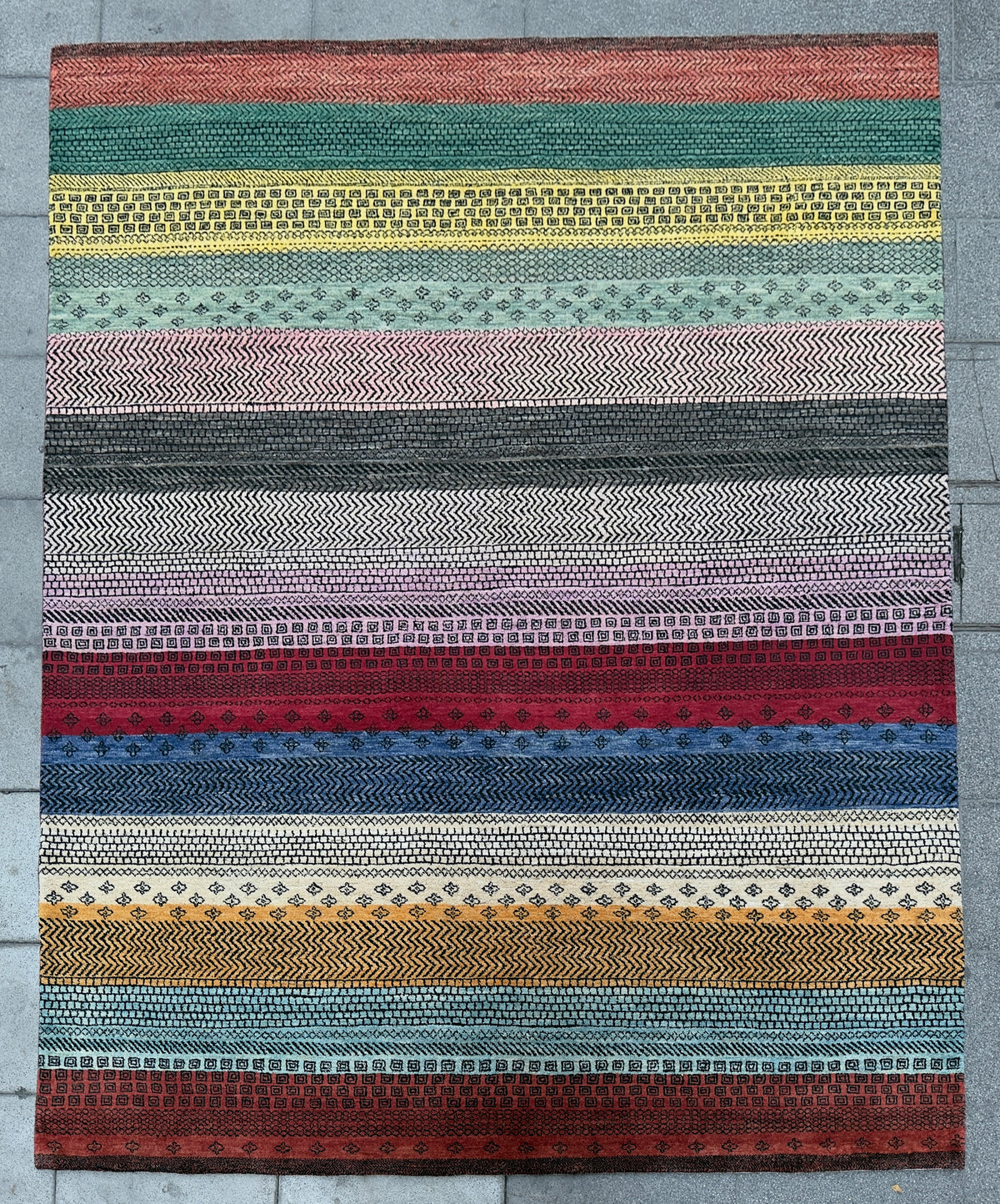 Gabbe Rug 310x250cm