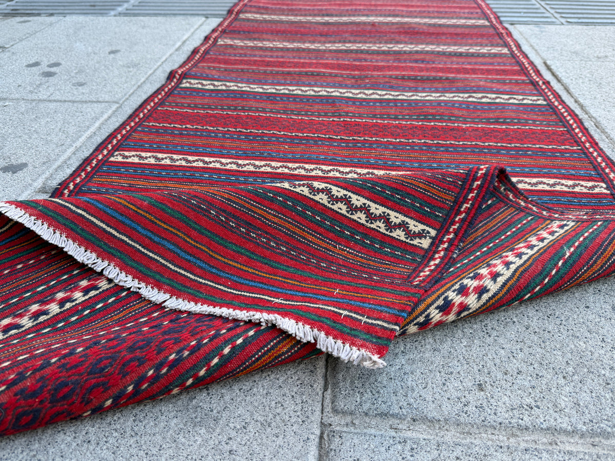Vintage kilim Runner (290x70cm)