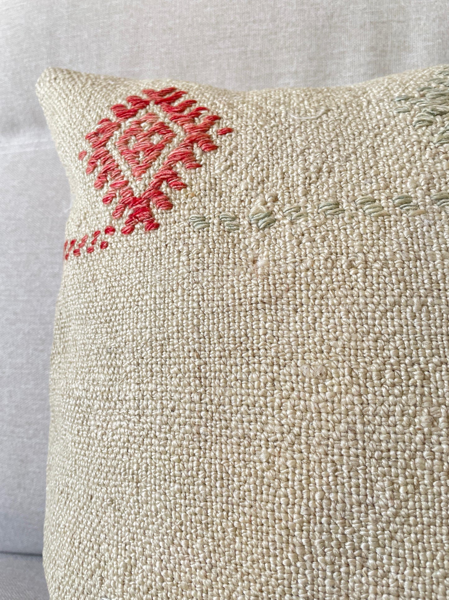 Hemp Hand woven Kilim cushion cover (60x40cm)