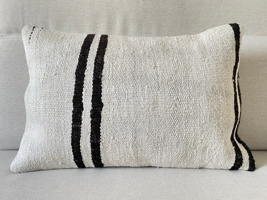 Hemp Hand woven Kilim cushion cover (60x40cm)