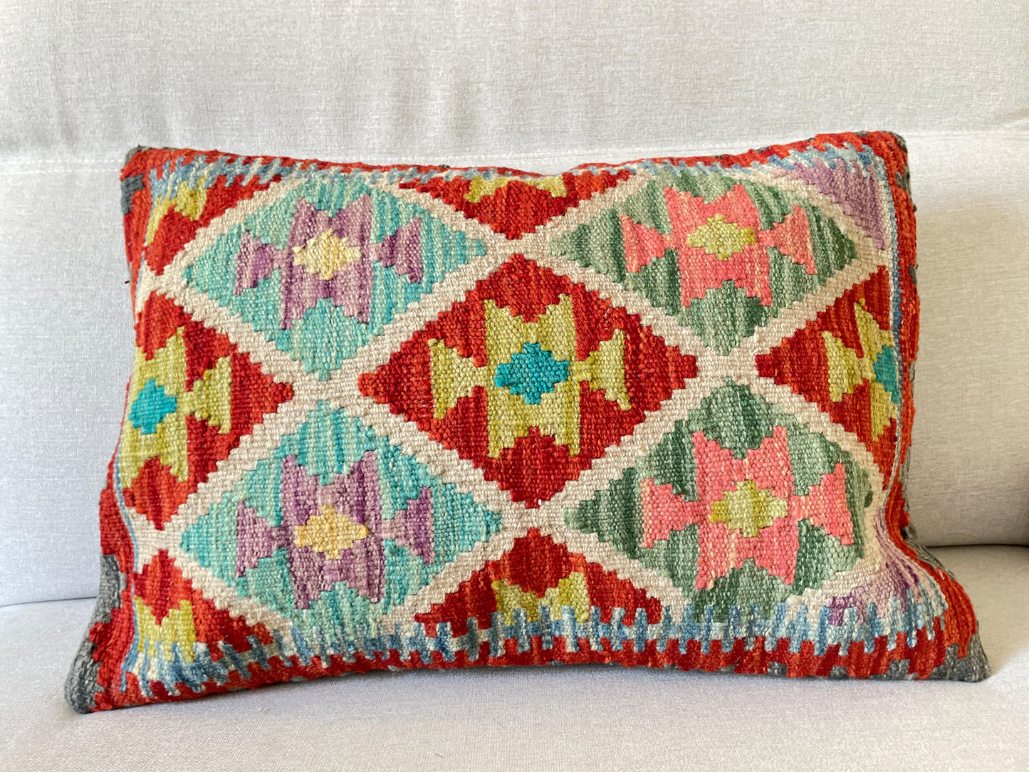 Hand woven Kilim cushion cover (60x40cm)