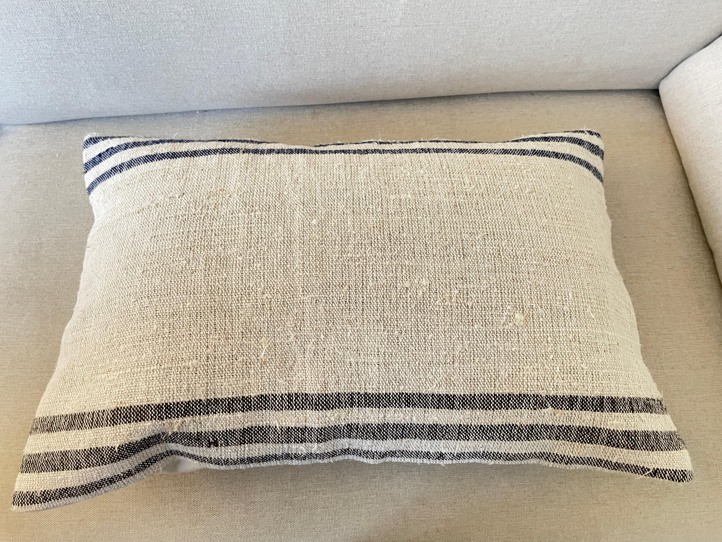 Hemp Hand woven Kilim cushion cover (60x40cm)
