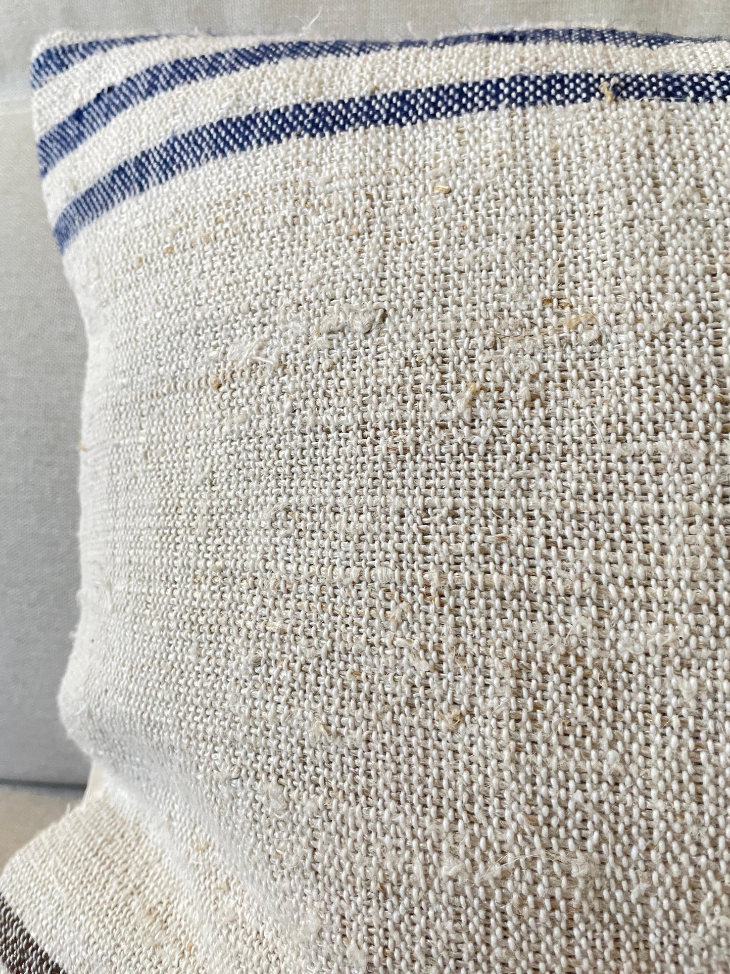 Hemp Hand woven Kilim cushion cover (60x40cm)