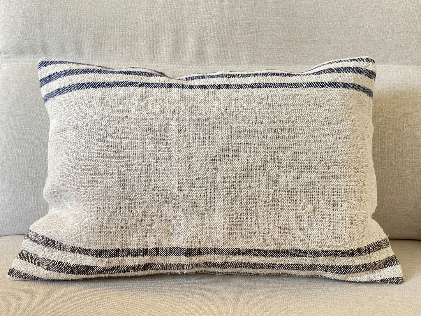 Hemp Hand woven Kilim cushion cover (60x40cm)