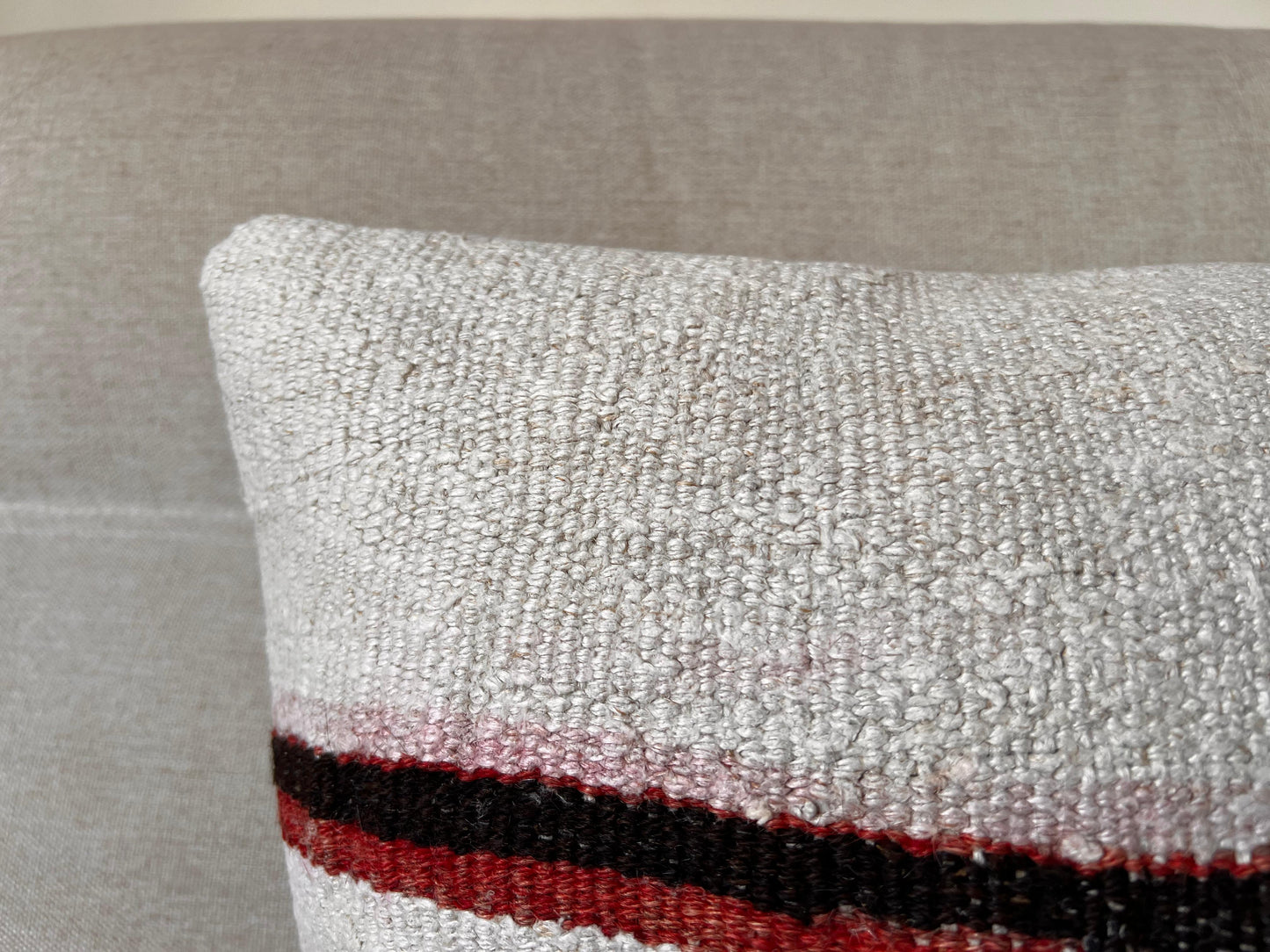 Hemp Hand woven Kilim cushion cover (50x50cm).