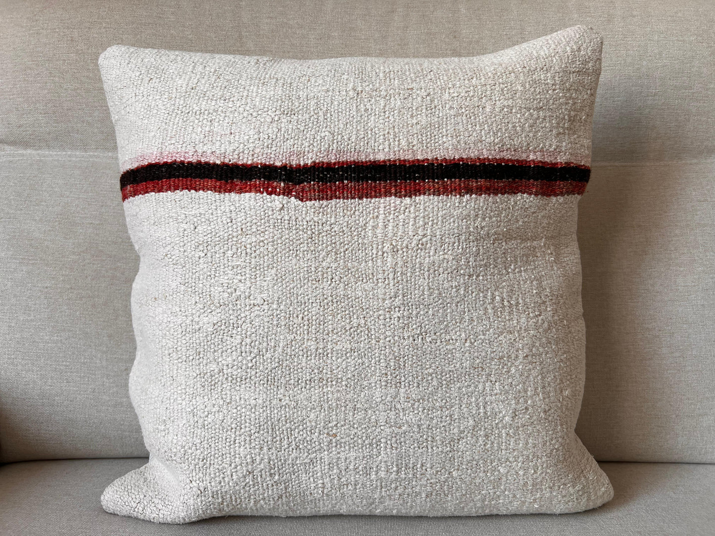Hemp Hand woven Kilim cushion cover (50x50cm).