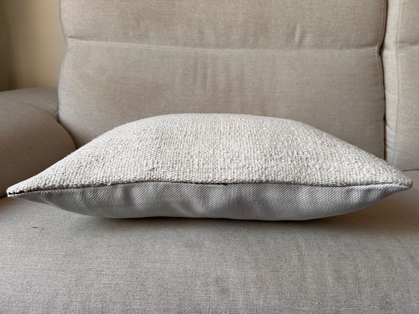Hemp Hand woven Kilim cushion cover (50x50cm).