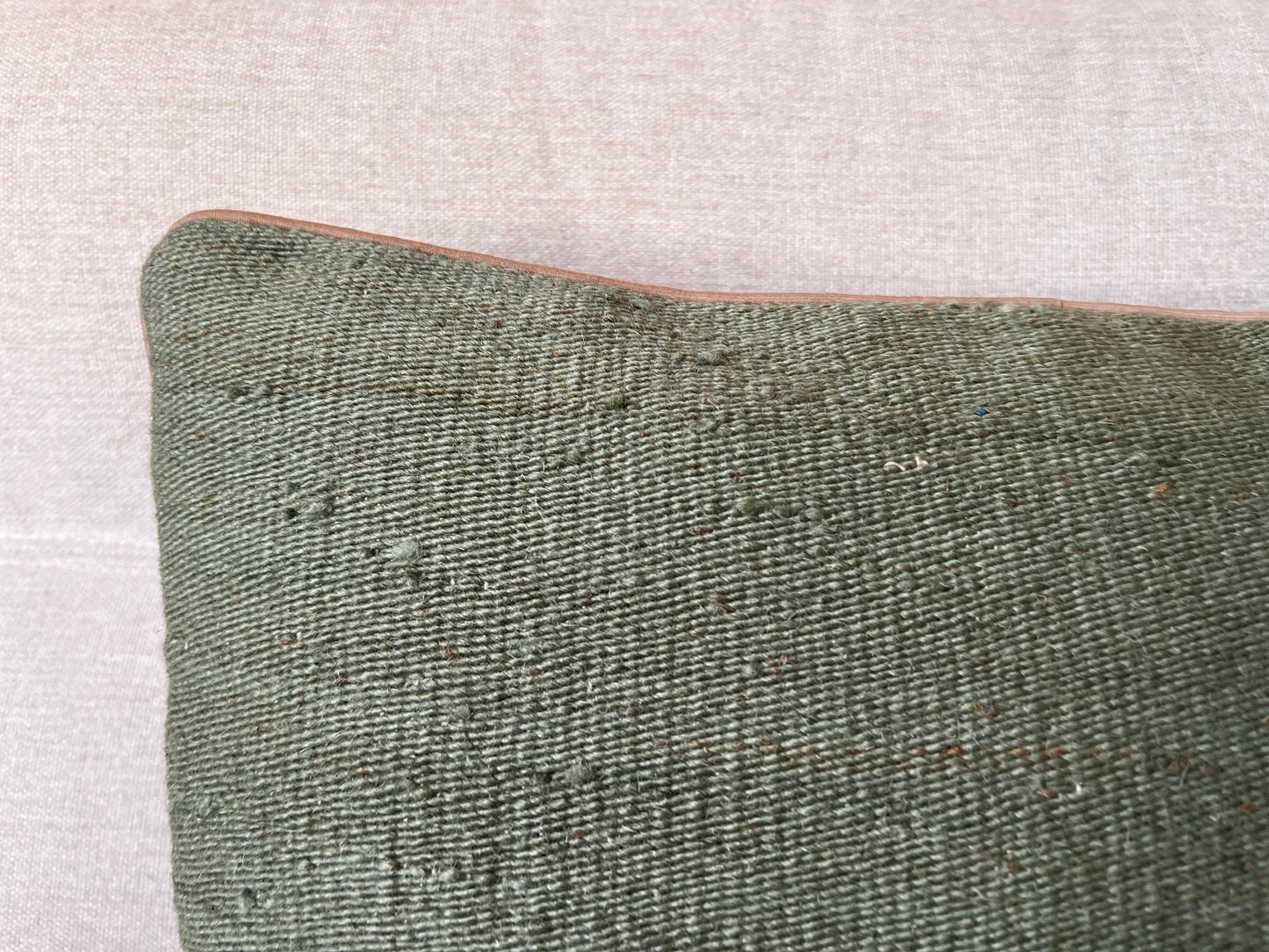 Hand woven Kilim cushion cover (50x50cm).