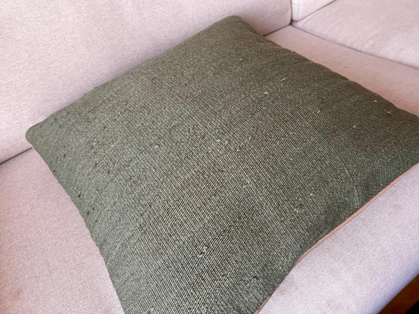 Hand woven Kilim cushion cover (50x50cm).