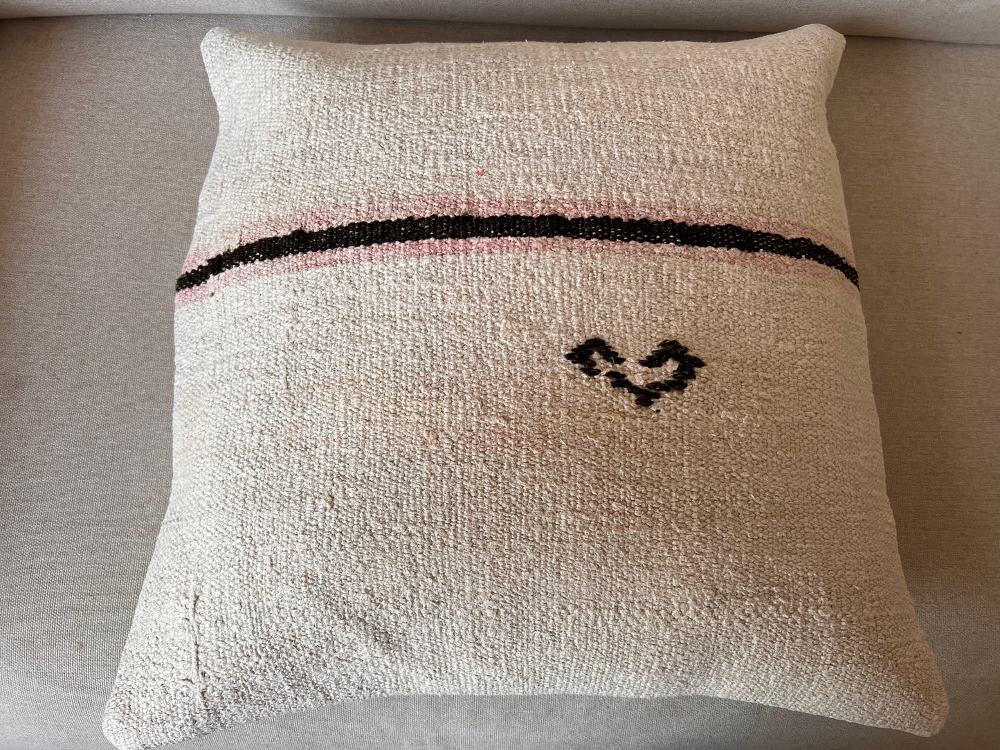 Hemp Hand woven Kilim cushion cover (50x50cm).