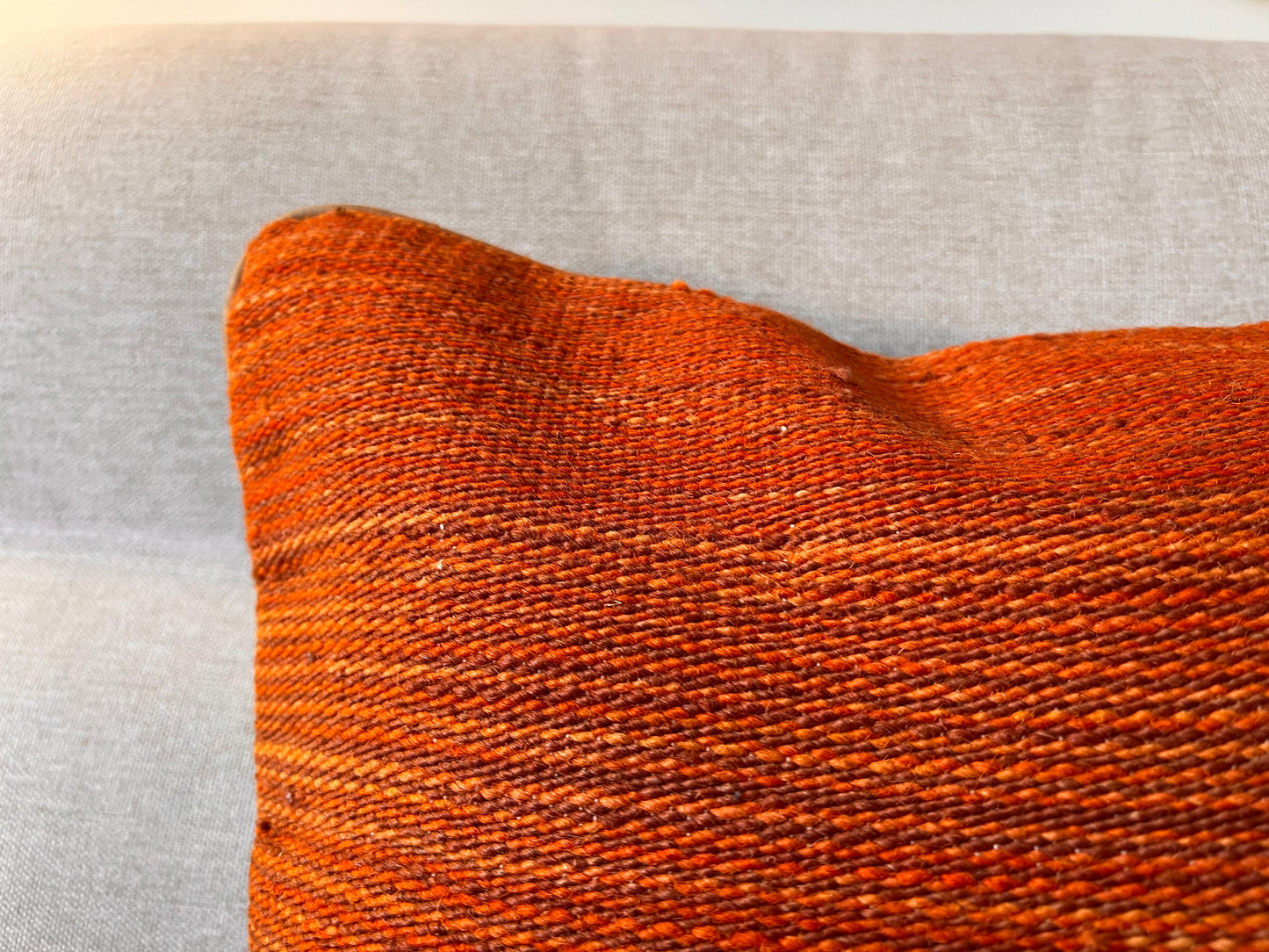 Hand woven Kilim cushion cover (50x50cm).
