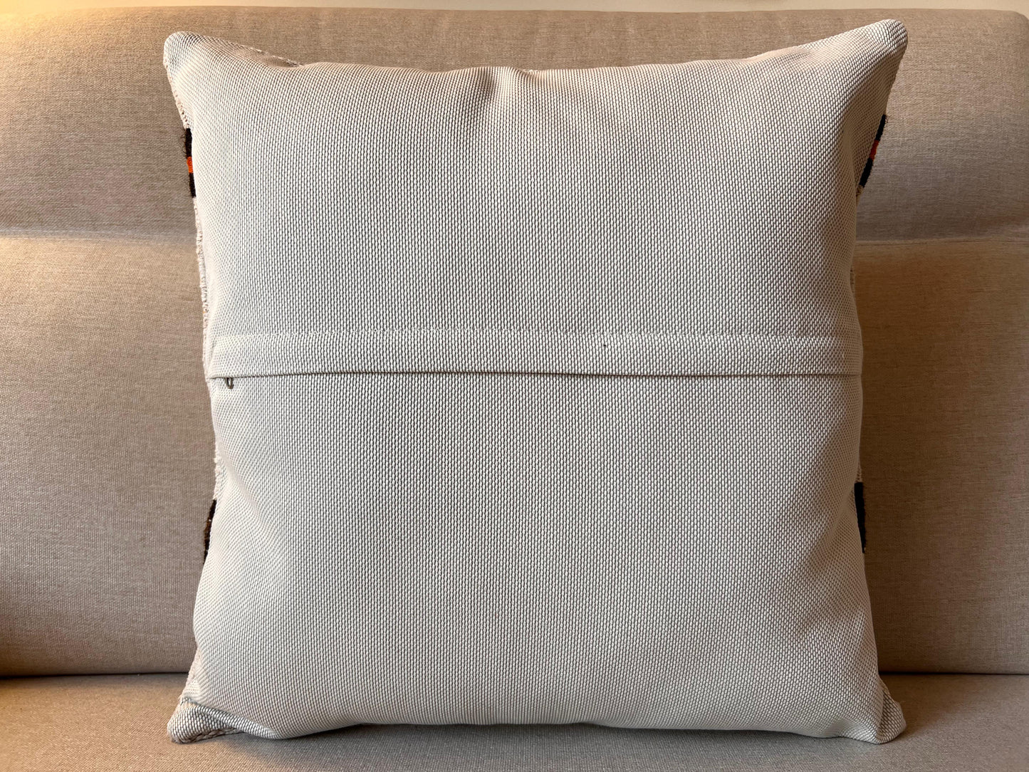 Hemp Hand woven Kilim cushion cover (50x50cm).