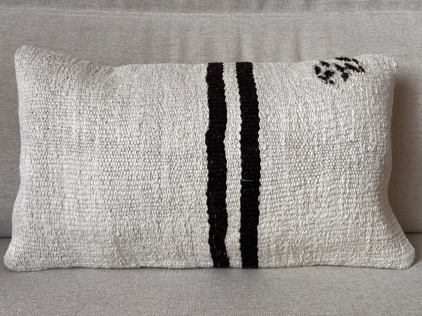 Hand woven Kilim cushion cover (50x30cm)