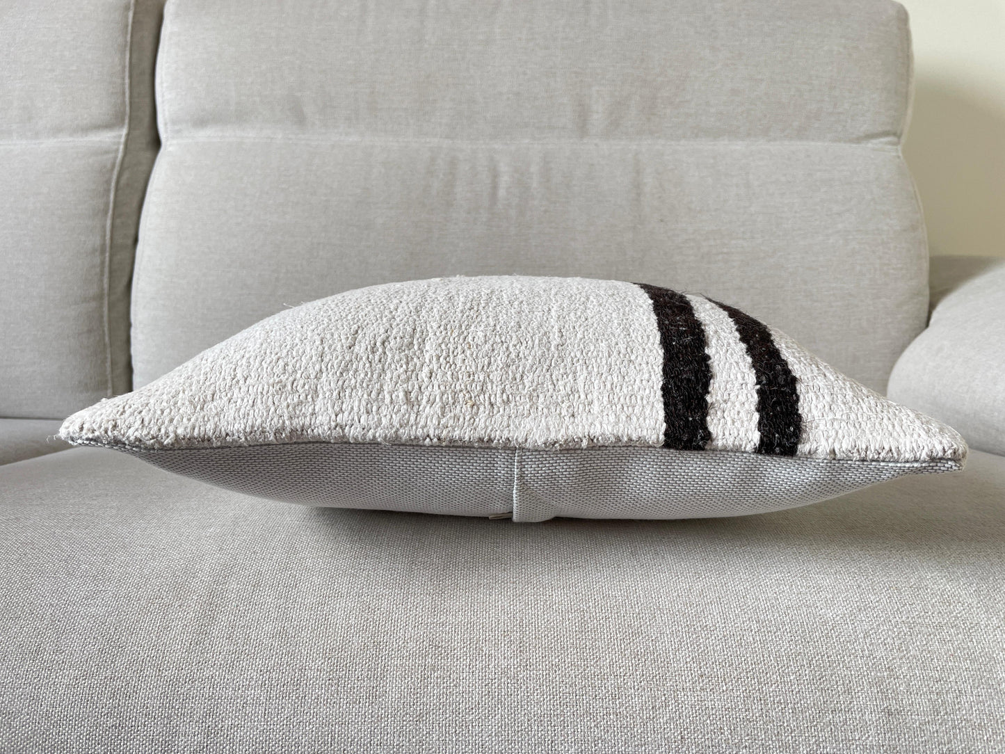Hand woven Kilim cushion cover (40x40cm)