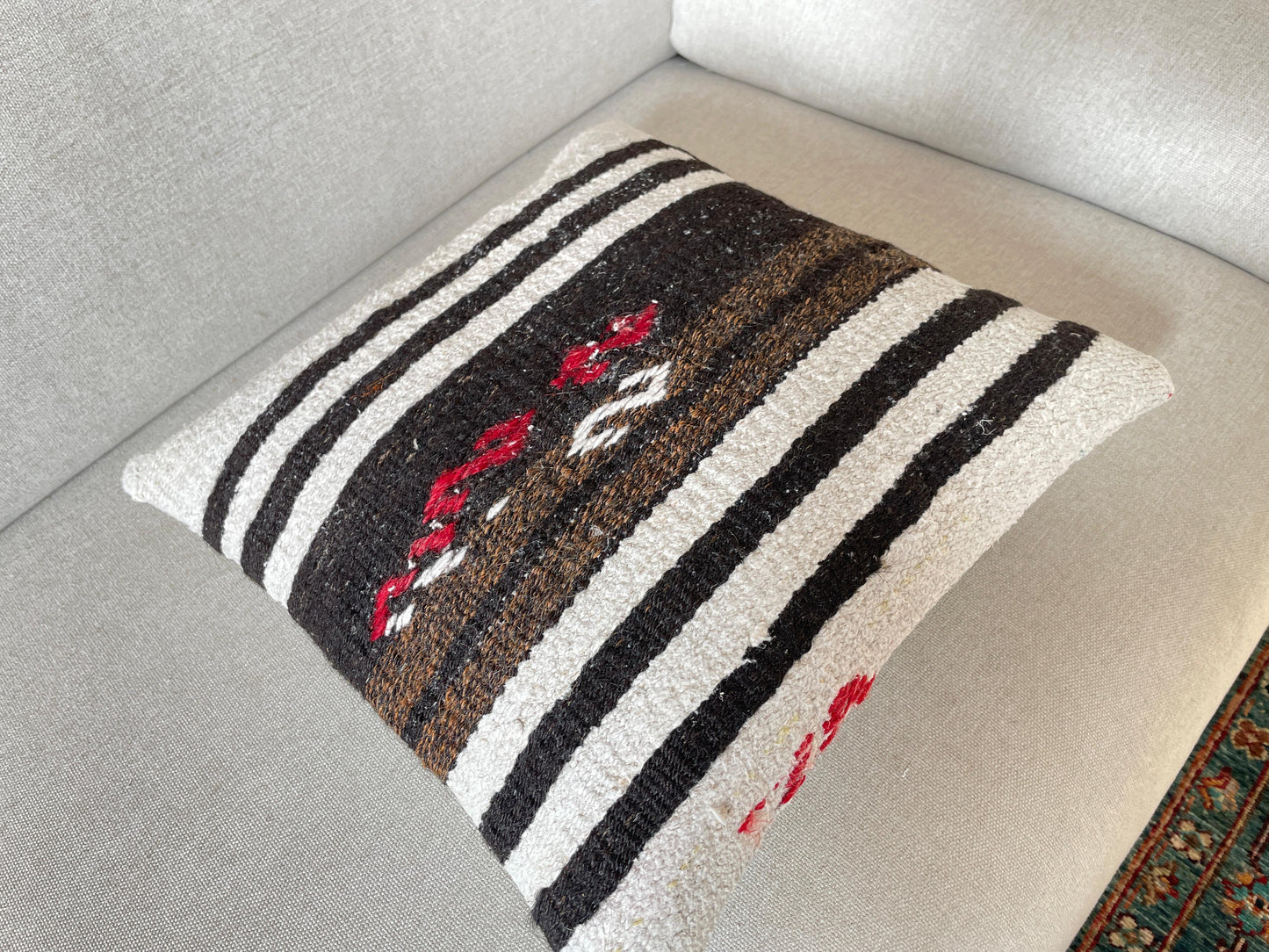 Hand woven Kilim cushion cover (40x40cm)