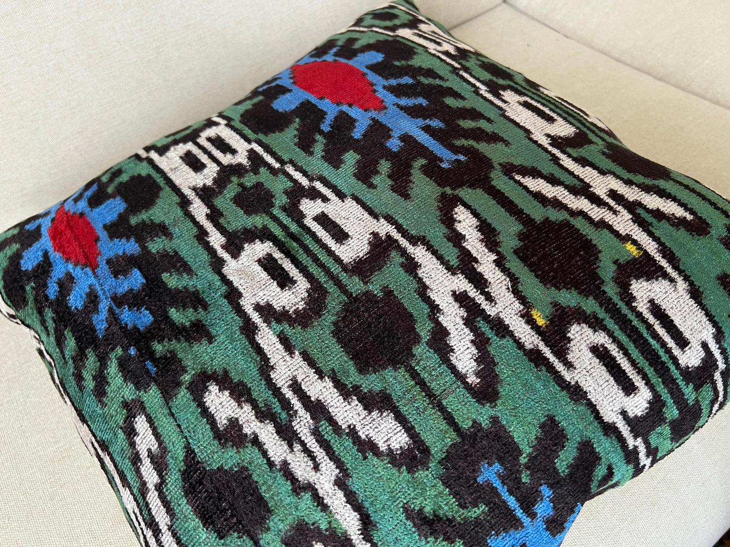 Ikat Velvet silk cushion 50x50cm.