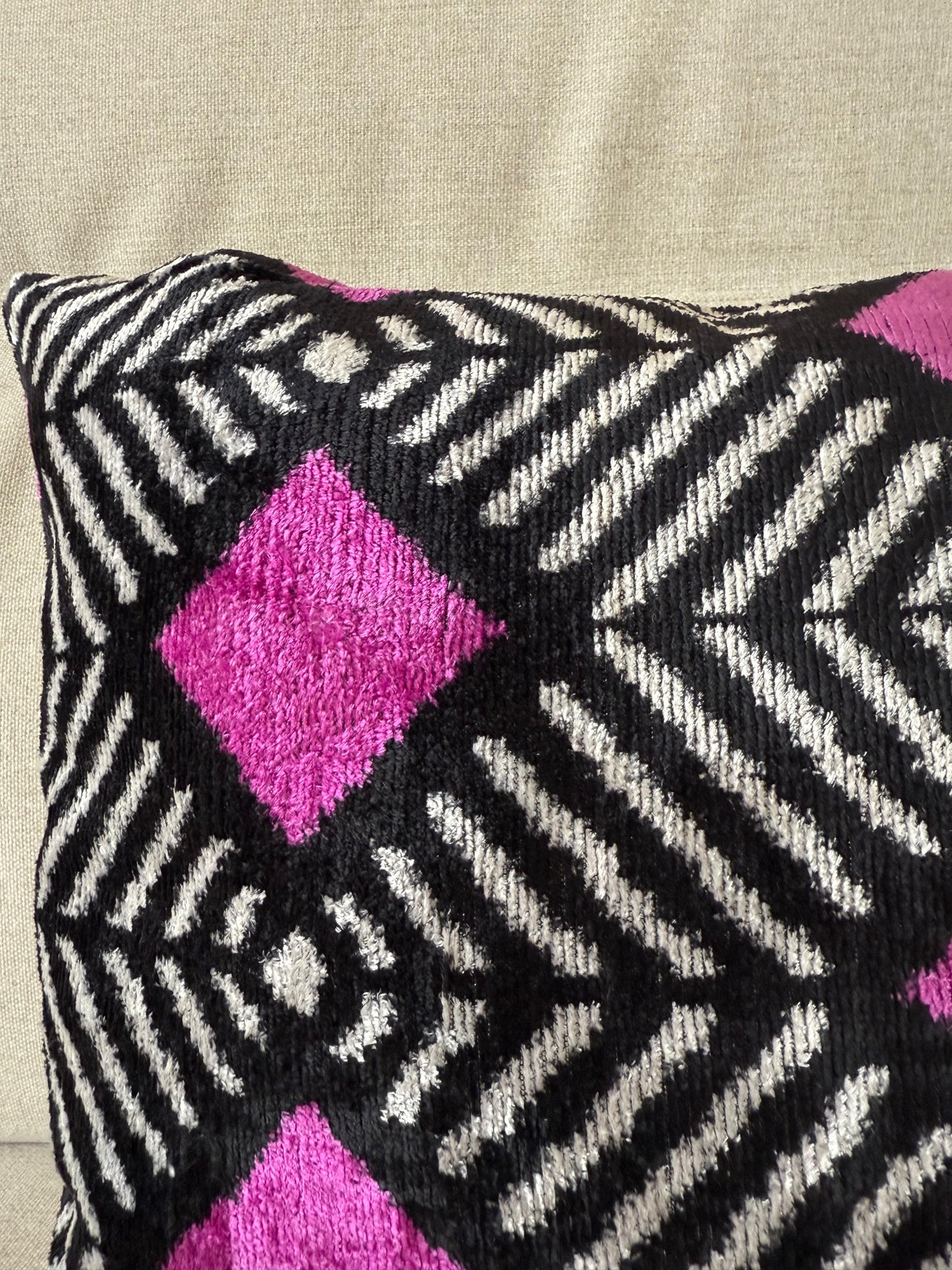 Ikat velvet cushion Hand made (40x60cm)