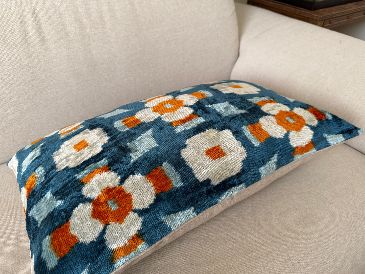 Ikat velvet cushion Hand made (40x60cm)