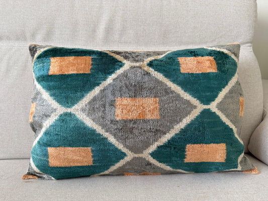 Ikat velvet cushion Hand made (40x60cm)