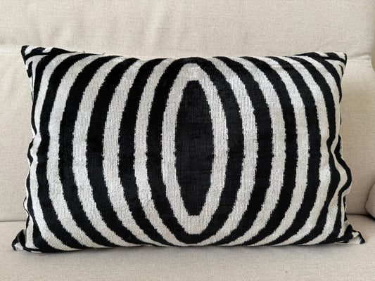 Ikat velvet cushion Hand made (40x60cm)