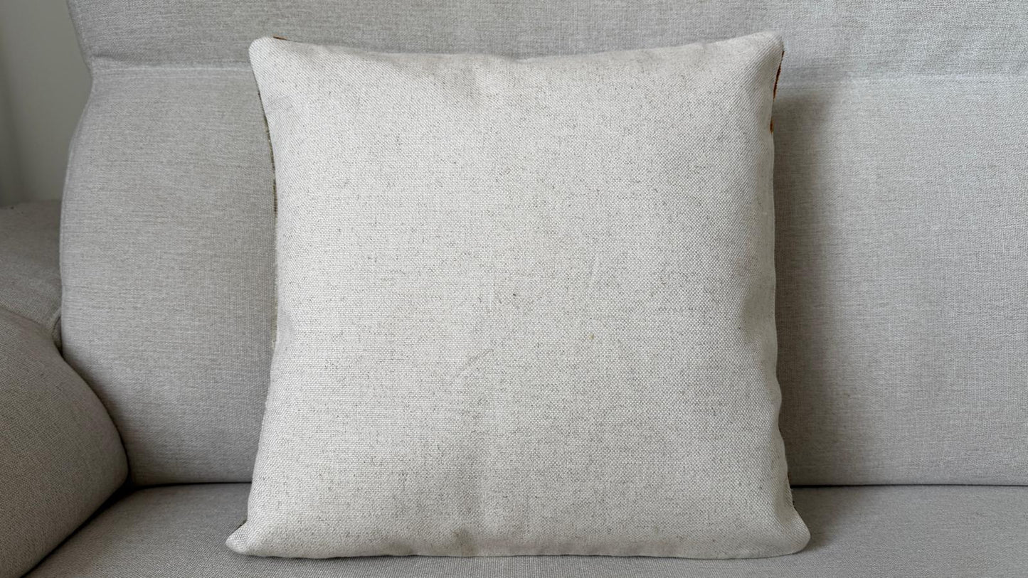 Ikat Velvet cushion 40x40cm.
