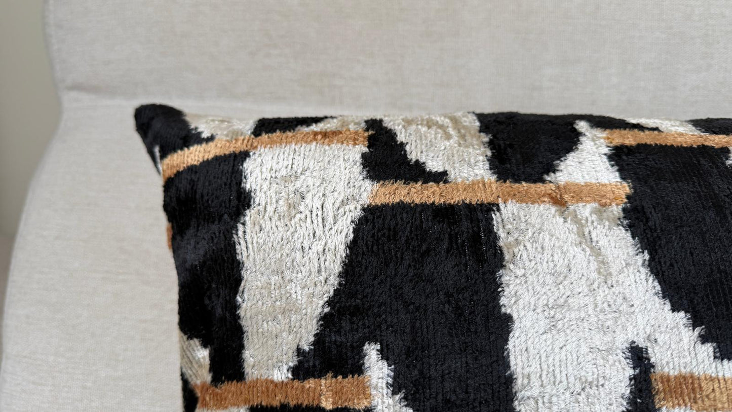 Ikat velvet cushion Hand made (40x60cm)