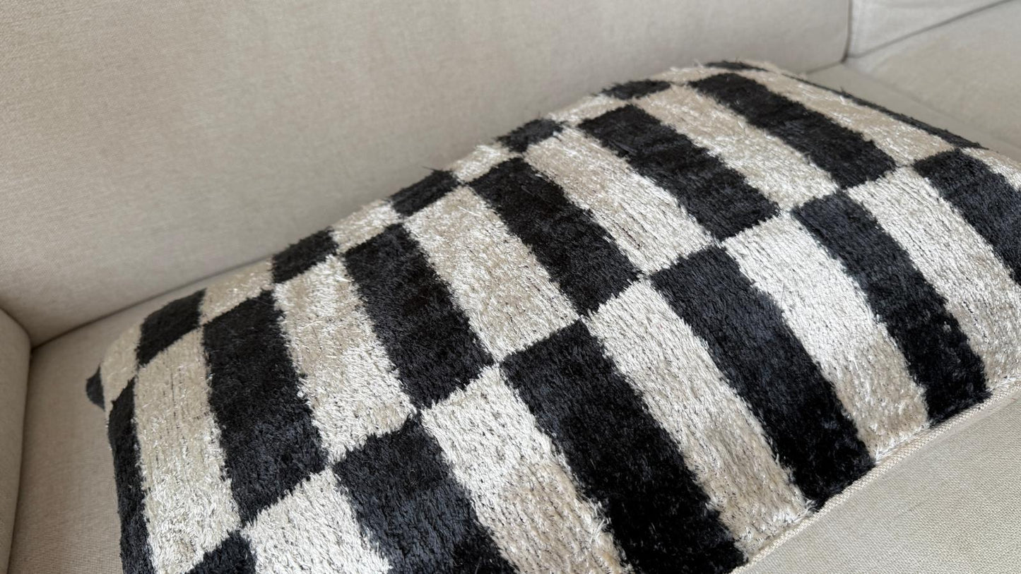Ikat velvet cushion Hand made (40x60cm)