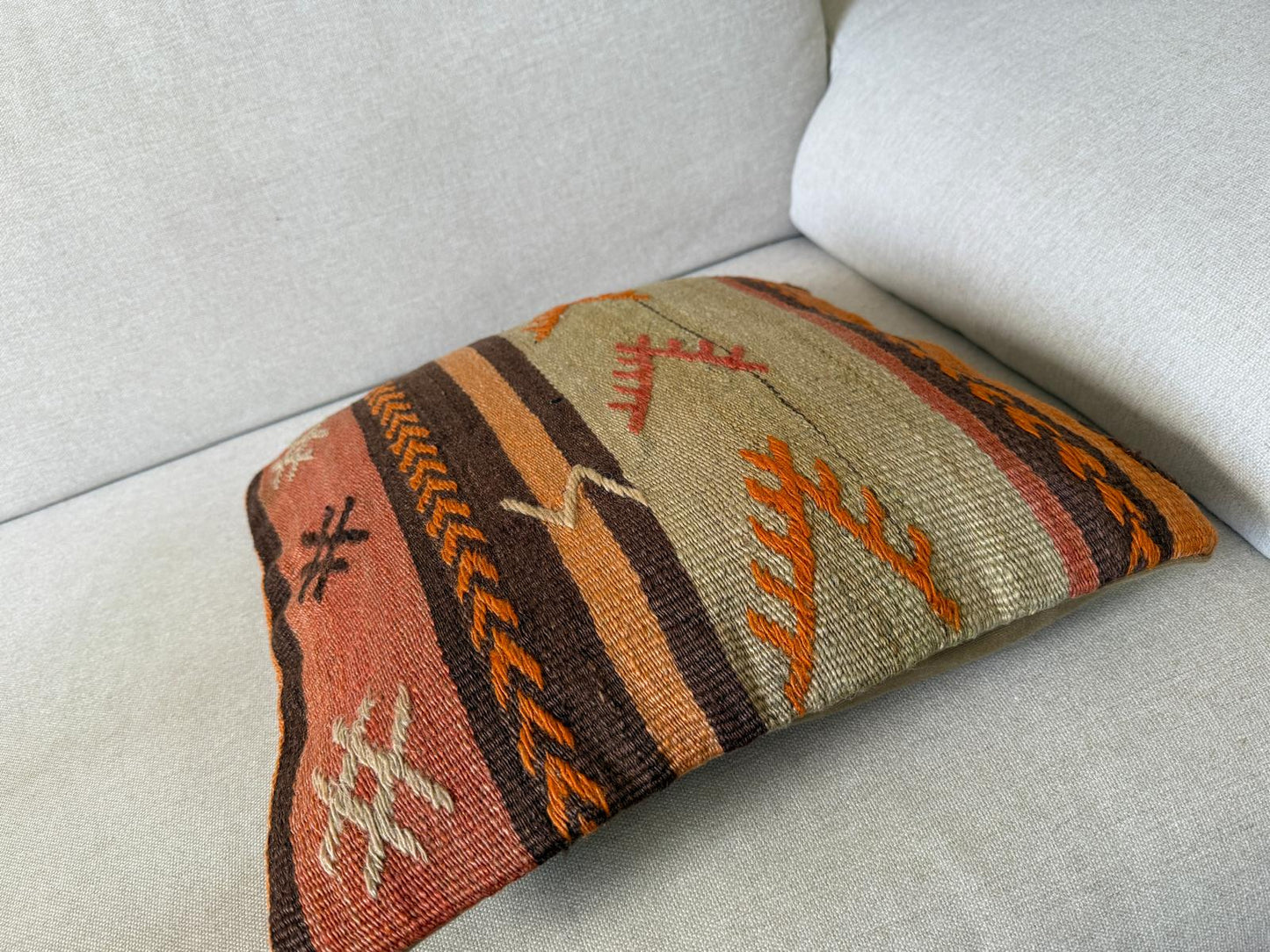 Hand woven Kilim cushion cover (40x40cm)
